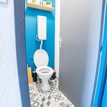 Lena - Motte - - Centre - 50m Port - Confort Appartement