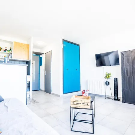 Appartement Lena - Motte - - Centre - 50m Port - Confort