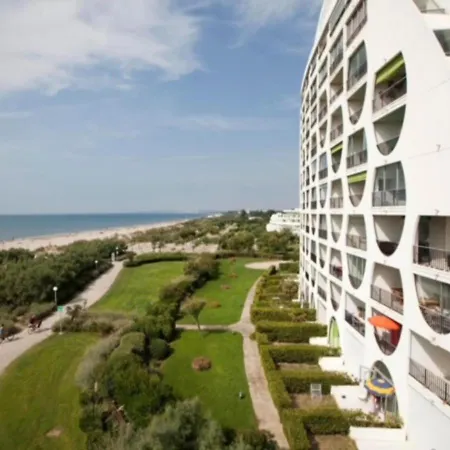 Lena - Motte - - Centre - 50m Port - Confort Apartment